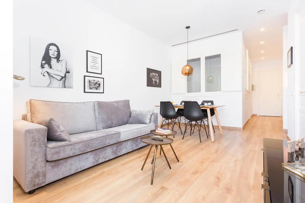 Cozy Apartment close to Passeig de Gracia Barcelona
