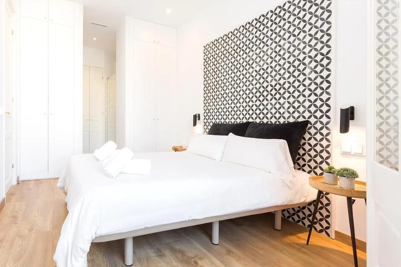 Cozy Apartment Close To Passeig De Gracia Barcelona